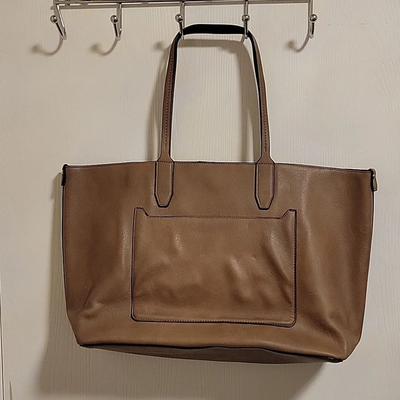 Large Tan‎ and silver tote bag - Picture 2 of 5